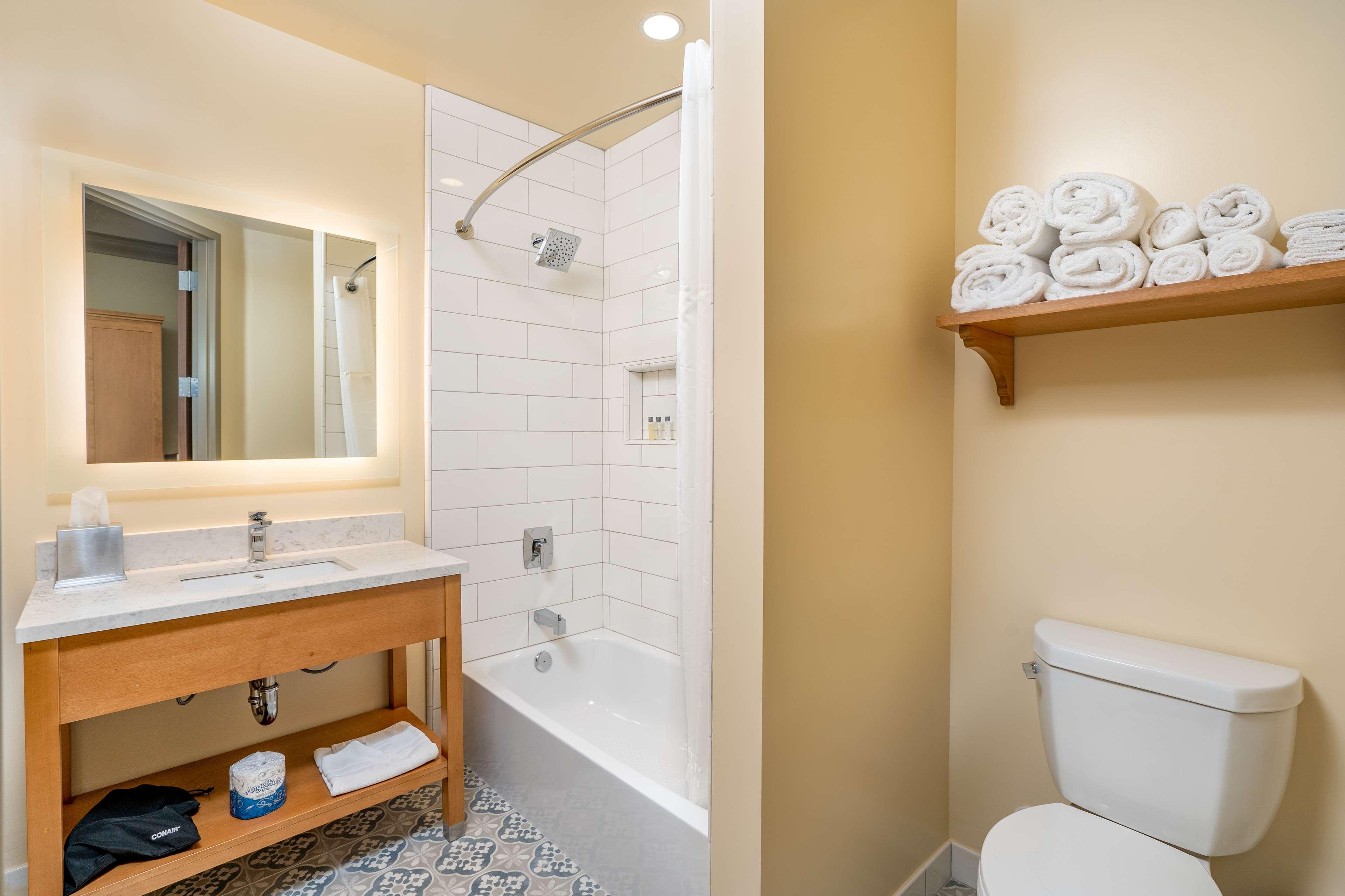 The Agrarian Hotel; Best Western Signature Collection Arroyo Grande Exterior photo